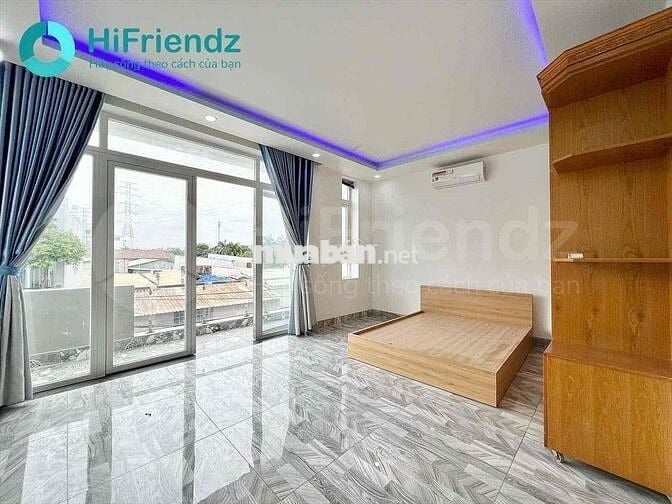 CHO THUÊ PHÒNG MỚI BAN CÔNG CÁCH ĐH NGUYỄN TẤT THÀNH VÀI BƯỚC CHÂN