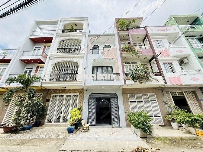 Nhà mới xây giá rẻ nhất khu tên lửa 4 x 20 có 4pn 4wc sân thượng