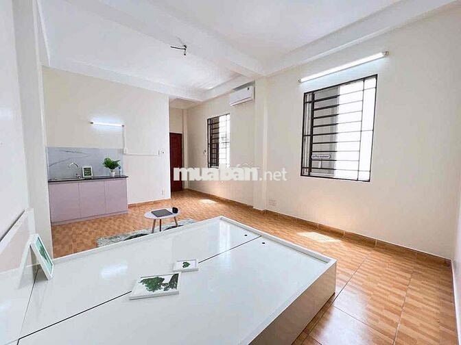 (HÌNH THẬT-GIÁ THẬT) PHÒNG SIÊU RỘNG CỬA SỔ TRỜI - GẦN EMART PHAN HUY