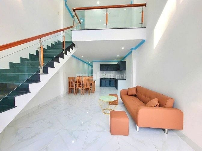 Chủ cần bán nhà 1 trệt 1 lầu 86m2 gồm 3PN 2WC giá 1,9 tỷ Có SHR 