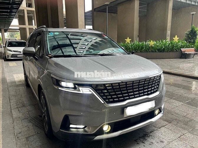 Kia Carnival 2024 2.2D Signature 7 ghế - 42000 km