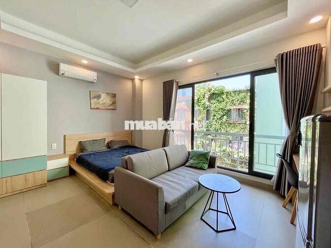 CH STUDIO BAN CÔNG NỘI THẤT XỊN SÒ NGAY TRỤC PHAN XÍCH LONG