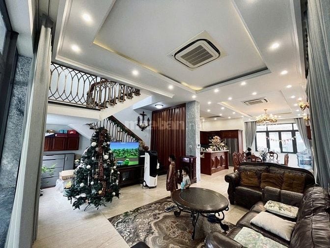 Hẻm4,5m ngay Hồ Văn Huê giá 6tỷ750 80m2 Cực kỳ hiếm có duy nhất 1 căn