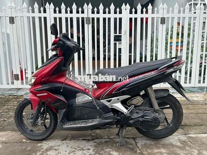 Honda AB xăng cơ máy êm biển số 63