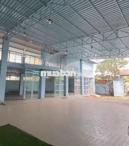 Kho diện tích 400m2 cần cho thuê gấp ở Đường Nguyễn Văn Tạo có pccc