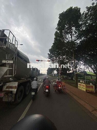 đất thổ cư sổ riêng cách quốc lộ tầm 2km đường thông dân cư hiện hữu