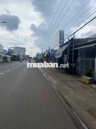 đất nền thổ cư sổ riêng ,dân cư hiện hữu ,điện nước đầy đủ, đường thôn