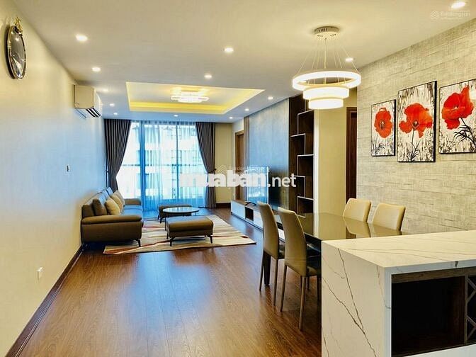 Bán gấp căn hộ 155m2, 3PN, 2VS tại chung cư Sông Đà 131 Trần Phú