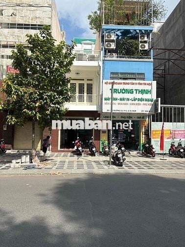 Mặt bằng kinh doanh 128m2 ở Đường 3 tháng 2  Q10