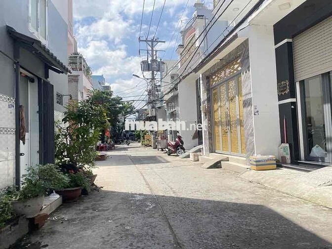 CHÍNH CHỦ BĂN GẤP NHÀ HXH GẦN MẶT TIỀN 36x12  3 TẦNG BTCT