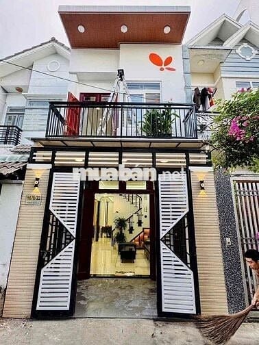 BÁN NHÀ THẠNH XUÂN Q12 , NHÀ 1 LẦU , DT :4* 14 , 2PN , HXH