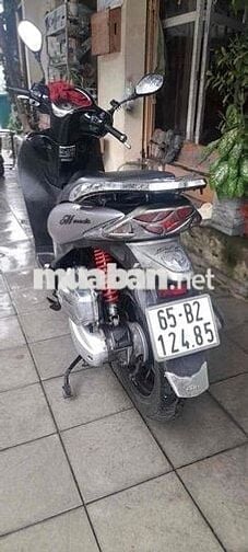 Đổi xe cho vợ nên cần bán gấp.