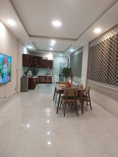 Bán penthouse chung cư H2 Hoàng Diệu.P9.Q4.dt:185m,giá:13.5tỷ