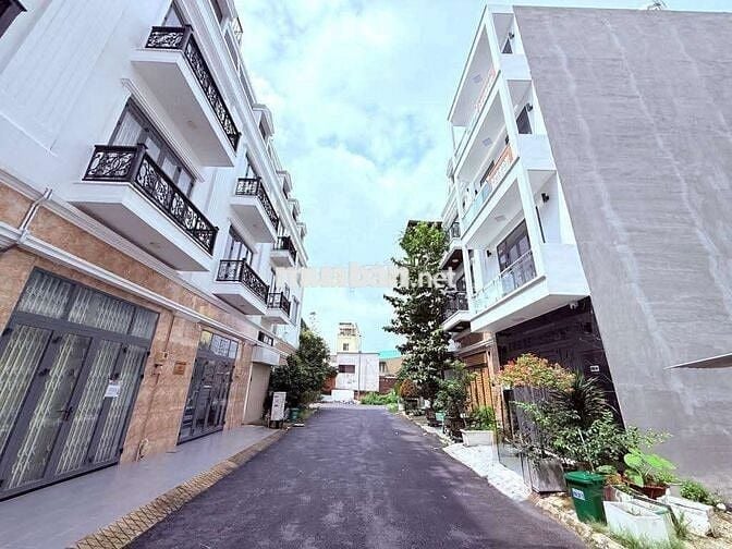 Bình Tân - bán nhà 2 tầng 2PN, 2Wc ,62m2 đường Tân Hòa Đông - 5 tỷ 2