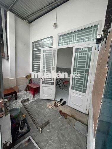 nhà 4x16 2 phòng Hẻm Hoàng Quốc Việt