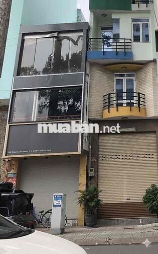 Mặt tiền 4,5m góc đường Nguyễn Chí Thanh giao Ngô Quyền Quận 10