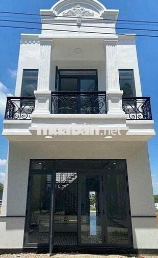 Bán ngộp nhà 1 trệt 1 lầu Tân Hiệp Tân Uyên Bình Dương
