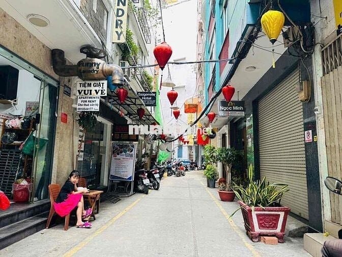 cho thuê nhà Đường phạm ngũ lão.Q1 (4x14)2 lầu.26tr