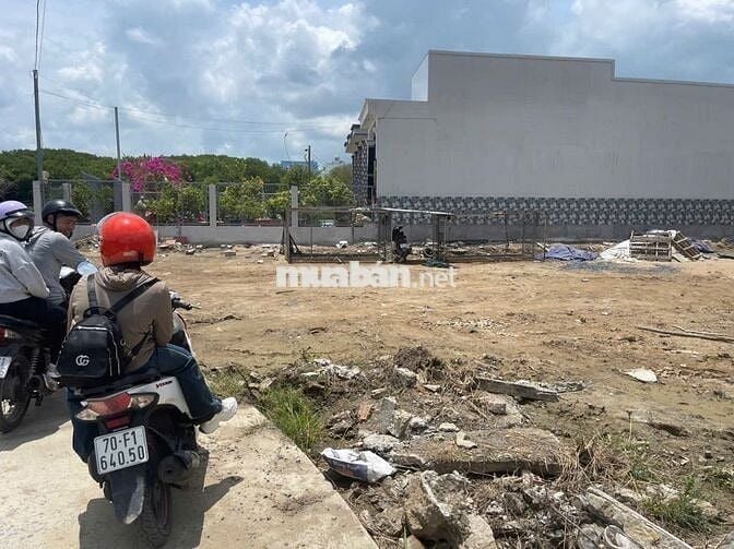 Cần bán lô đất 10x28m đường Thạnh Thới ngay cổng dự án Vin giá tốt