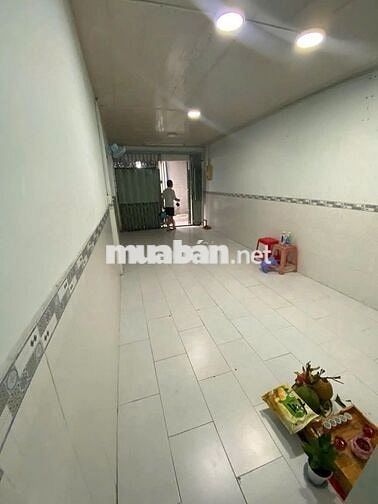 Cho thuê nguyên căn, diện tích  100 m2, 3 phòng, 3 nhà VS.