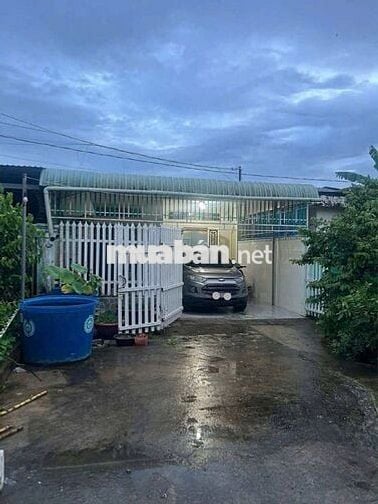 Kẹt Cần bán gấp căn nhà cấp 4 ở Đ. Nguyễn Thị Lắng 120m2 SHR giá 855tr