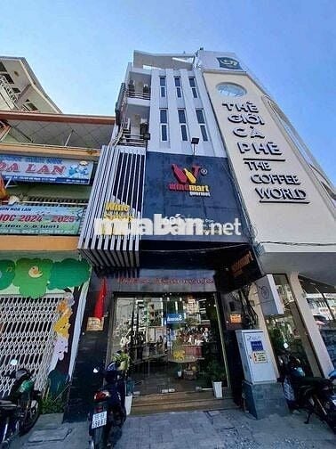 Bán gấp căn nhà góc Ngã Tư vị trí vàng đường Trần Hưng Đạo quận 1