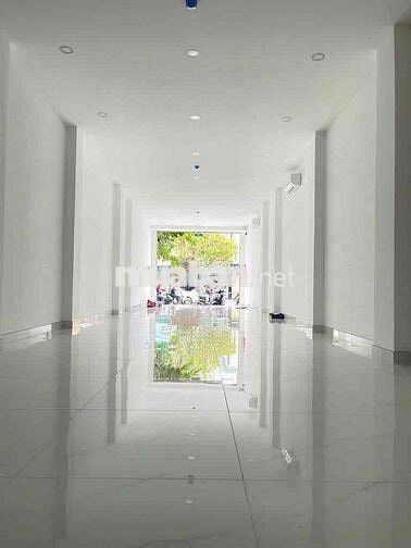 Nhà mới MT Đinh Tiên Hoàng Q1 – 4.5x20m,Trệt 3 lầu, có TM PCCC