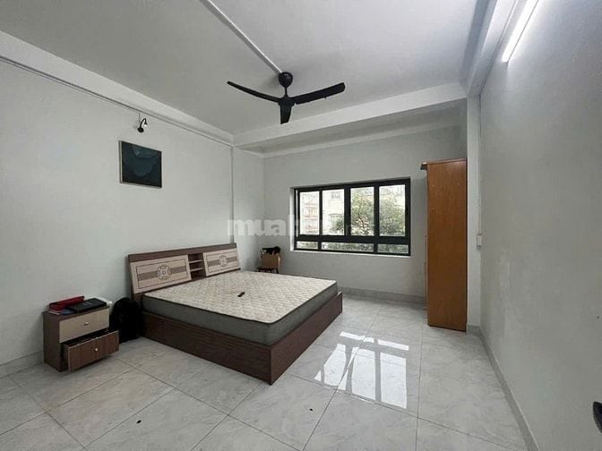 C/c  Trần Quốc Thảo, P6, Quận 3 chỉ 9,5tr căn 2p ngủ, ban công