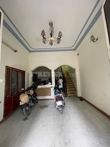 Cho thuê nhà nguyên căn hẻm 2 xe tải tránh nhau phường 14