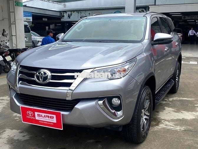 Toyota Fortuner 2020 máy xăng màu bạc xe zin chuẩn