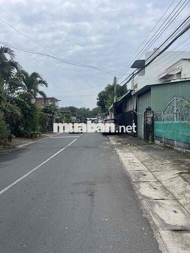 Cho thuê nhà nguyên căn mặt tiền Đx043 nhựa 8m đối diện HT3