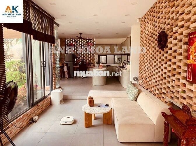 Nhà đẹp 3 tầng hẻm xe hơi đường số 8 P.Trường Thọ, 99,7m2 nở hậu 7,56m