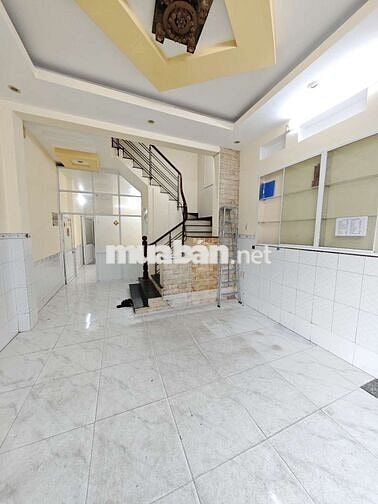 NHÀ 2 MẶT TIỀN - 2 BAN CÔNG TRƯỚC SAU - 4PN _