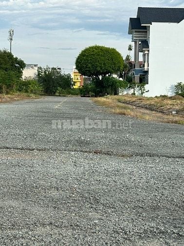 BÁN ĐẤT CÁCH  ĐƯỜNG TRƯƠNG VĂN BANG100M GIÁ 16.5 TỶ