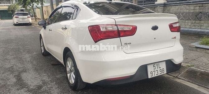 Kia Rio Sedan 2016 số sàn, màu trắng