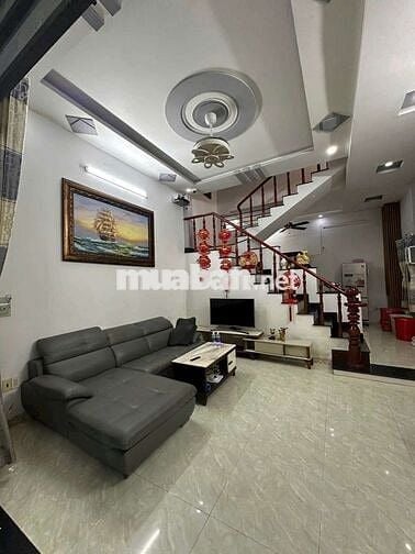 Nhà 1 trệt 1 lầu full nội thất đầy đủ Bình Thành BHH B bình tân