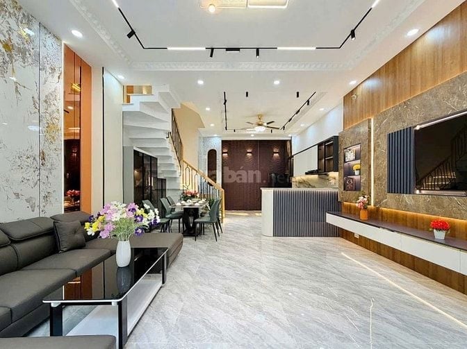 Ngay Nguyễn Đình Chính 70m2 giá 5ty970 HXH SHR kvuc đầy đủ tiện ích