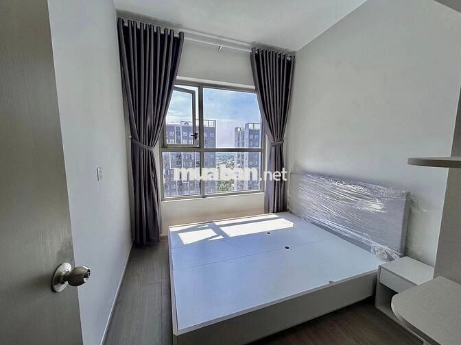 Cho thuê 6.5tr căn 2PN 2WC nội thất cơ bản cc West Gate