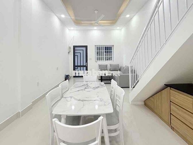 BT  ĐINH BỘ LĨNH 52m2 ( 4.3x11) 3 PN . 2 phút ra quận1 chỉ hơn 3 tỷ