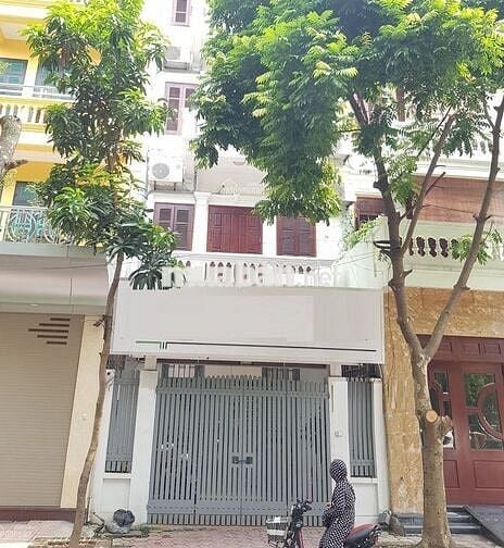 Cho thuê tầng 1+ tầng 2 nhà đường Trung Yên 11, tiện làm Vp, Kd online