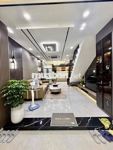 BÁN NHÀ HXH NGUYỄN THỊ THẬP,QUẬN 7 FULL NỘI THẤT VÀO Ở NGAY