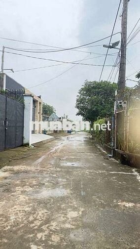 BÁN ĐẤT BÌNH NHÂM 30 ,GẦN CHỢ ,TRƯỜNG HOC ,LÁI TJIÊU  TP HCM