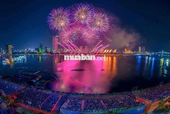 bán mua căn 4 tầng mặt tiền trần hưng đạo trực diện sông hàn gấp