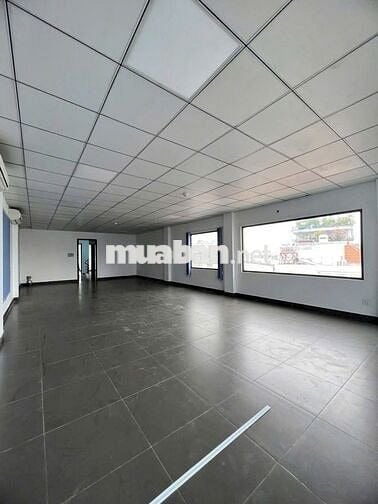 Cho thuê văn phòng mặt tiền đường Hoàng Văn Thụ, dt 100m²