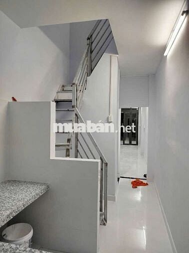 Chỉ hơn 4 Tỷ có 1 căn xe hơi dừng ngay cửa, sát Quận 4, sẵn dòng tiền