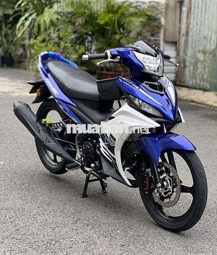 Xe máy Yamaha Exciter 135 xanh trắng