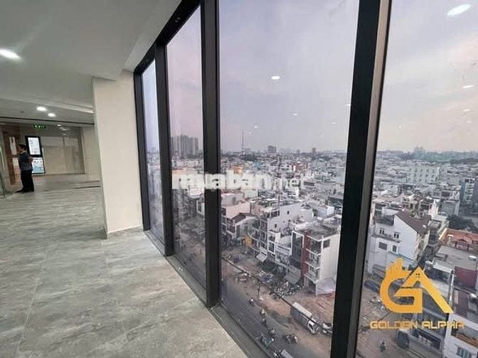 Cho thuê văn phòng đường Cách Mạng Tháng 8, dt 189m²