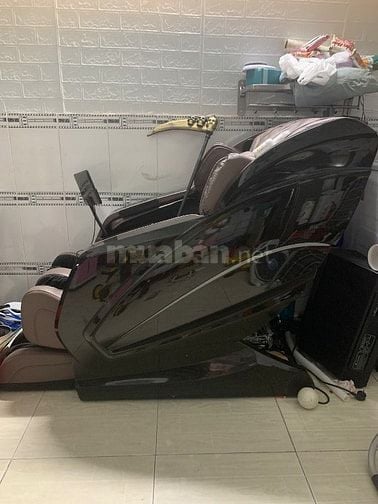 Cần tiền nên bán gấp lại ghế massage 5D xin giá rẻ