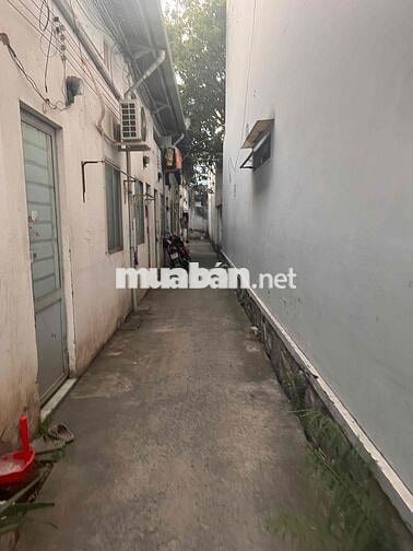 Cần cho thuê phòng 30m2 ngay Gigamall - 2 triệu 9