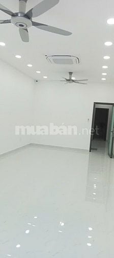 Cho thuê văn phòng mặt tiền đường Lý Văn Phức